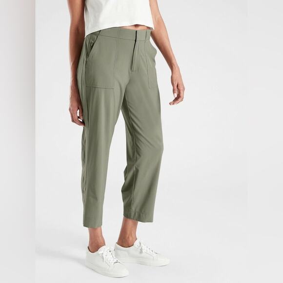 Athleta Tribeca Utility Crop Laurel Olive Green Straight Leg Pants Size 0 - Picture 1 of 7